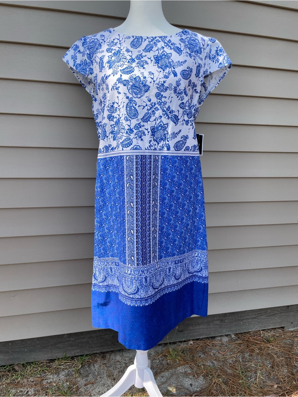 Madison Leigh women’s Blue and White Floral Print Cap Sleeve Dress NWT, size 12